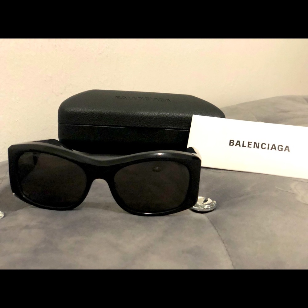 BALENCIAGA sunglasses (authentic)